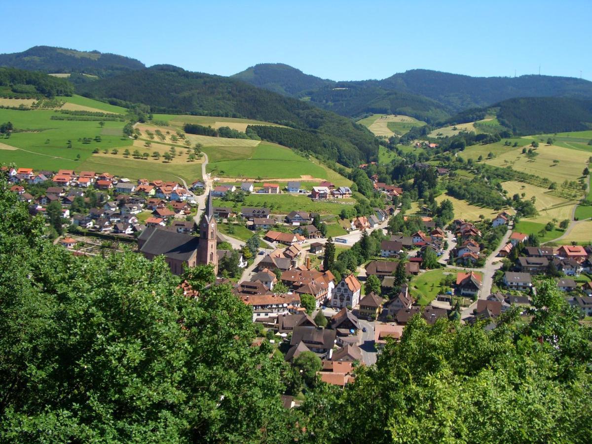 Ferienwohnung Mit Komfort Oberharmersbach Exterior photo